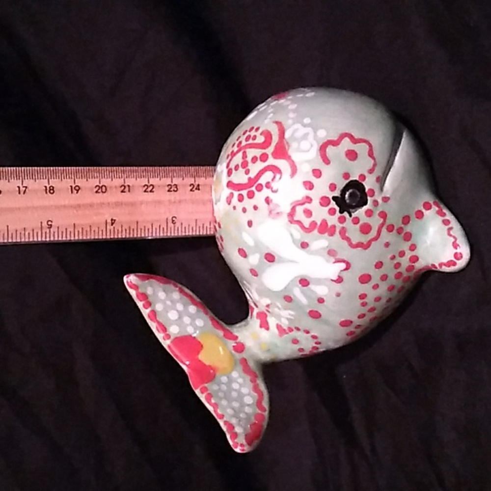 Hand Painted Colorful Ceramic Whale Figurine (B2) - Picture 3 of 10
